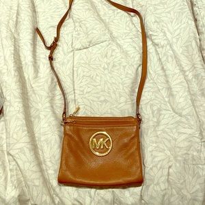 Michael Kors cross body purse